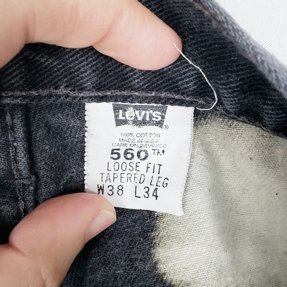 VINTAGE LEVI'S bleached high waisted jean shorts - Picture 7 of 7